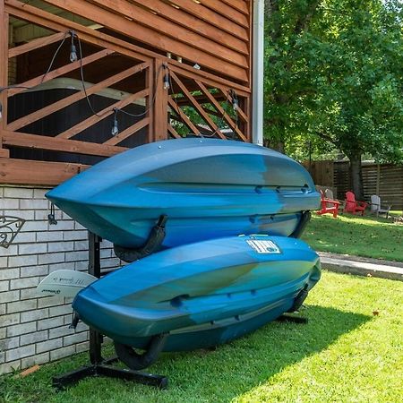 Steps To The Lake, Game Room & More! Sleeps 9 Lake Hamilton Bagian luar foto