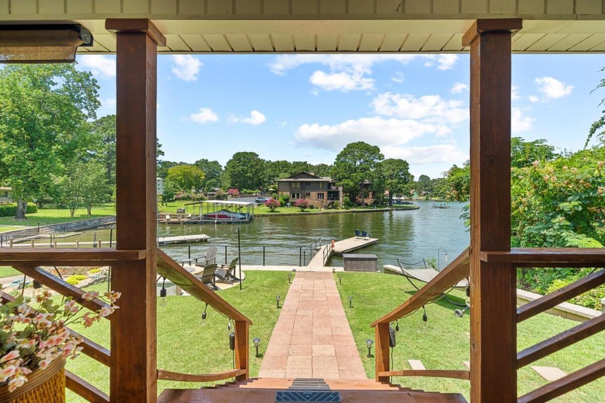 Steps To The Lake, Game Room & More! Sleeps 9 Lake Hamilton Bagian luar foto
