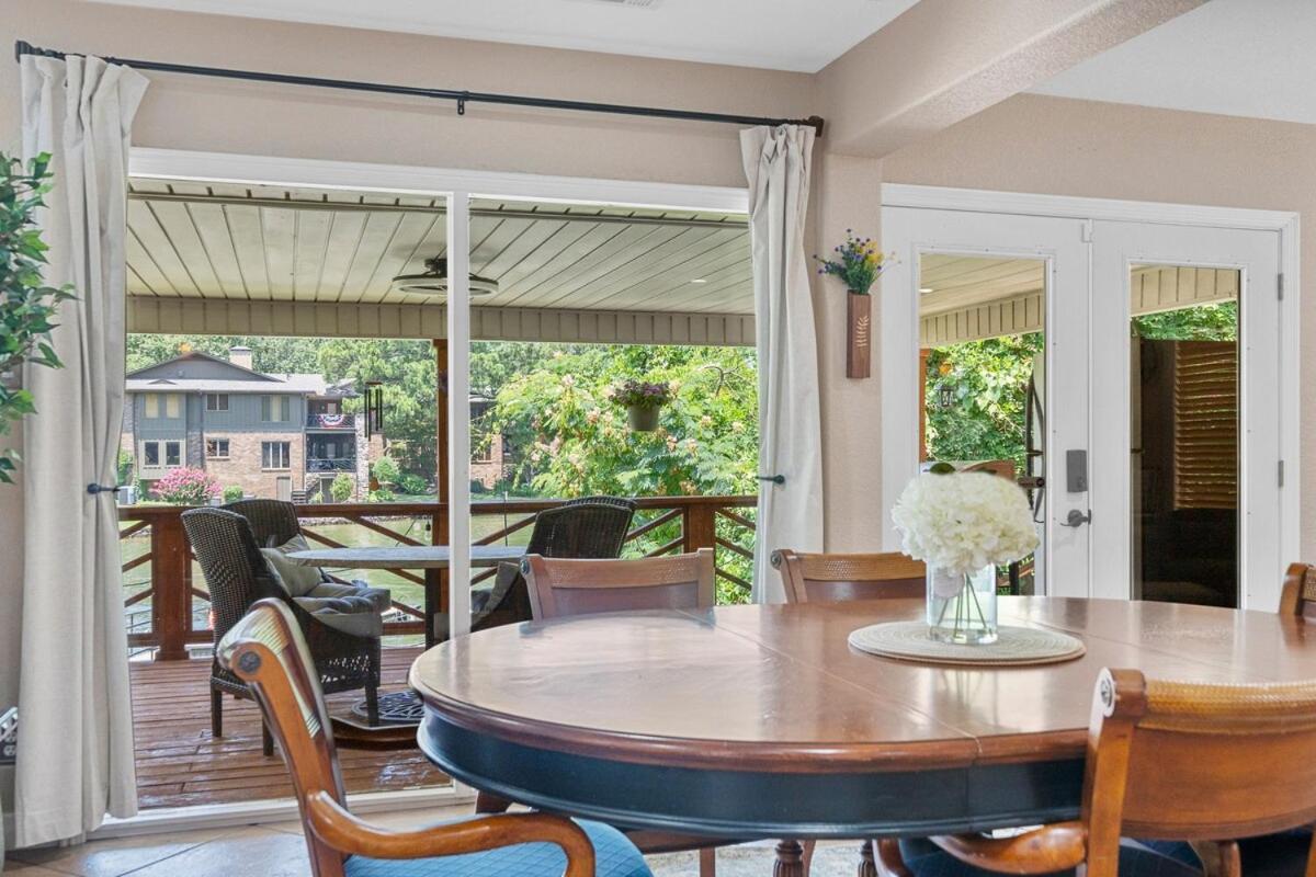 Steps To The Lake, Game Room & More! Sleeps 9 Lake Hamilton Bagian luar foto