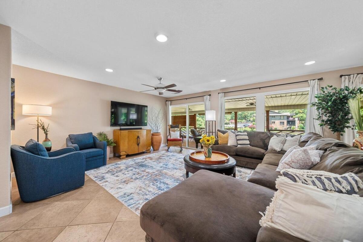 Steps To The Lake, Game Room & More! Sleeps 9 Lake Hamilton Bagian luar foto