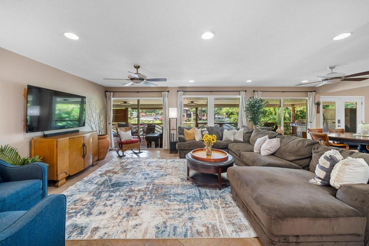 Steps To The Lake, Game Room & More! Sleeps 9 Lake Hamilton Bagian luar foto