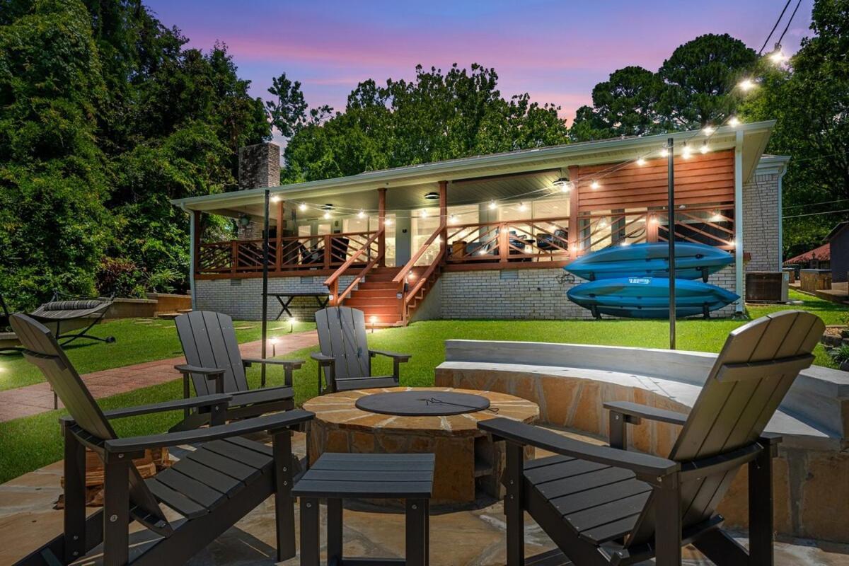 Steps To The Lake, Game Room & More! Sleeps 9 Lake Hamilton Bagian luar foto